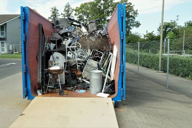 Best Yard Cleanup Services  in Pinole, CA