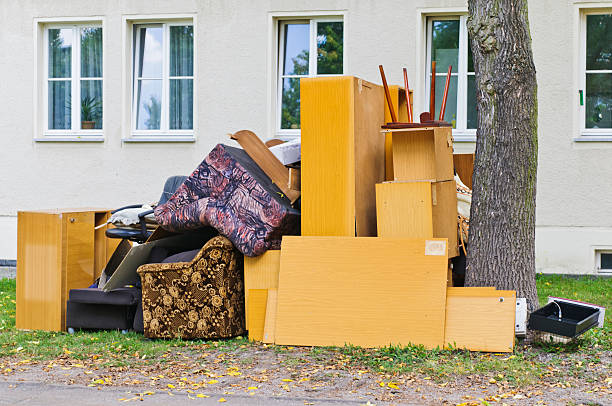 Best Yard Waste Removal  in Pinole, CA